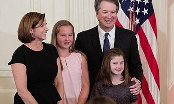 ABD Yüksek Mahkeme Yargıcı Kavanaugh’a hain saldırı engellendi