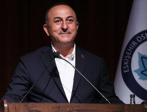 Bakan Çavuşoğlu:  ”Terör örgütüne destek veren ülkeden müttefik olur mu?”