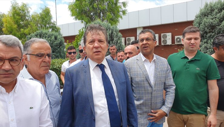 Edremit Belediye Başkanı Selman Hasan Arslan makamında darp edildi