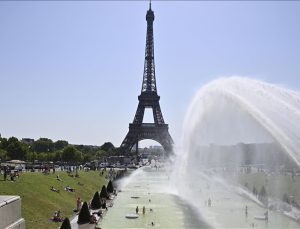 Fransa’da kavurucu yaz sıcakları hayatı olumsuz etkiliyor