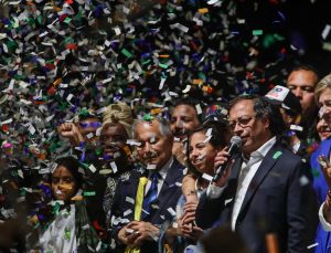 Kolombiya’da cumhurbaşkanlığı seçimini Gustavo Petro kazandı