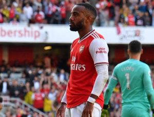 Lacazette Olimpik Lyon’a geri döndü