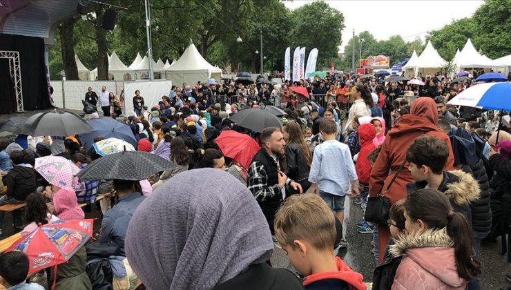 Hollanda’da Anadolu Festivali’ne binlerce kişi katıldı