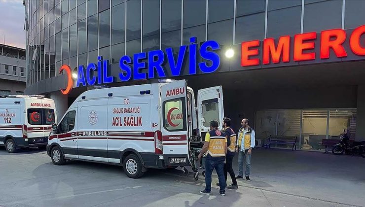 Erzincan’da 81 öğrenci gıda zehirlenmesi şüphesiyle hastaneye kaldırıldı