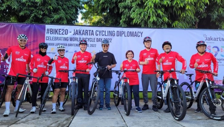 Büyükelçi Asan, Bisiklet Diplomasisi Programı’na katıldı