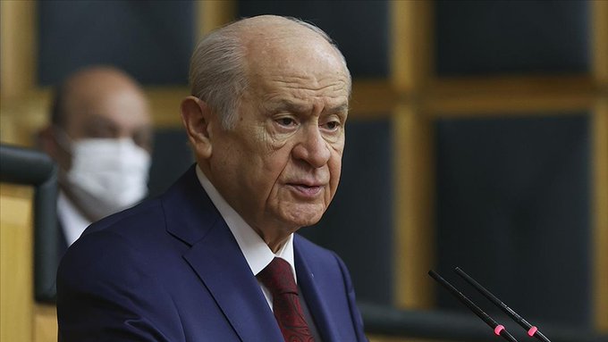 Bahçeli’den Kılıçdaroğlu’na sert çıkış: Adamsan kararını açıkla!