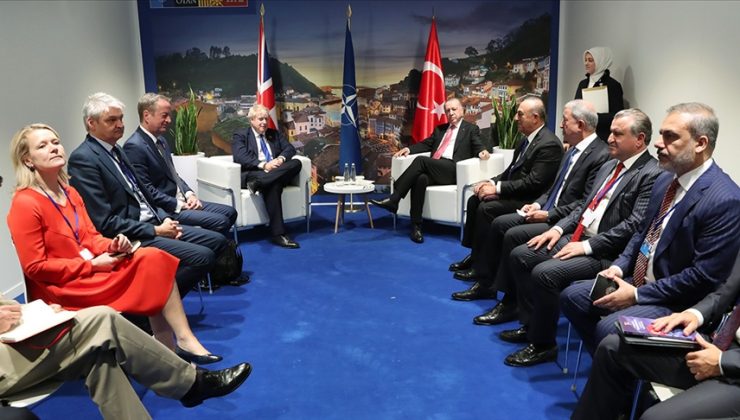 İngiltere Başbakanı Johnson’dan Ukrayna’daki tahıl krizinde Erdoğan’ın liderliğine övgü