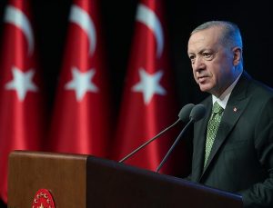 Cumhurbaşkanı Erdoğan: Teröristleri inlerine gömmeye devam edeceğiz