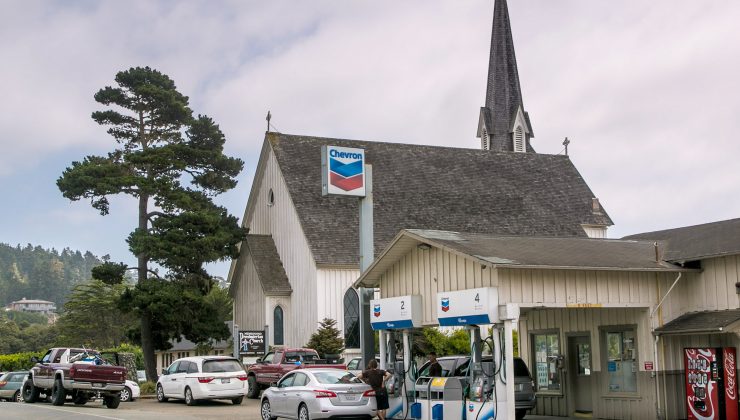 California’da bir galon normal gaz 10 dolara yaklaştı