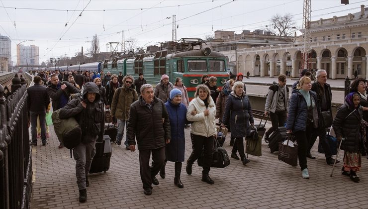 Dünyada 83 milyondan fazla insan zorla yerinden edildi