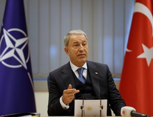 Bakan Akar: İsveç ve Finlandiya’nın teröre desteği NATO için tehdit