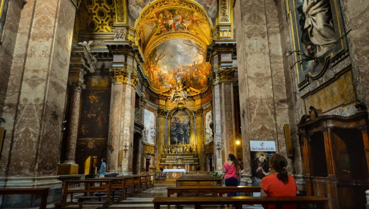 New York Katolik kilisesinden 2 milyon dolarlık sanat eseri çalındı