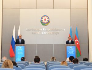 Lavrov: Azerbaycan ve Ermenistan arasında sınır müzakereleri yeniden başlatılmalı