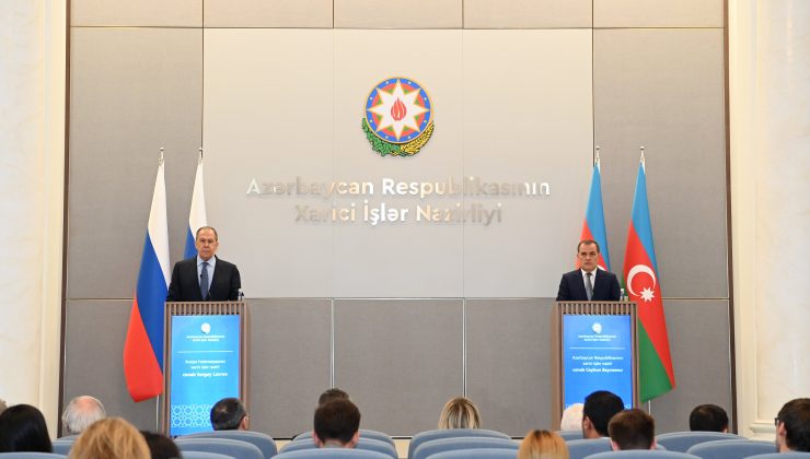 Lavrov: Azerbaycan ve Ermenistan arasında sınır müzakereleri yeniden başlatılmalı