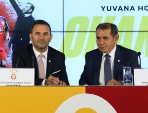 Galatasaray’dan Okan Buruk’a imza töreni