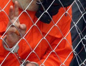 ABD, 15 yıllık Guantanamo tutuklusu Afgan vatandaşını ülkesine tahliye etti