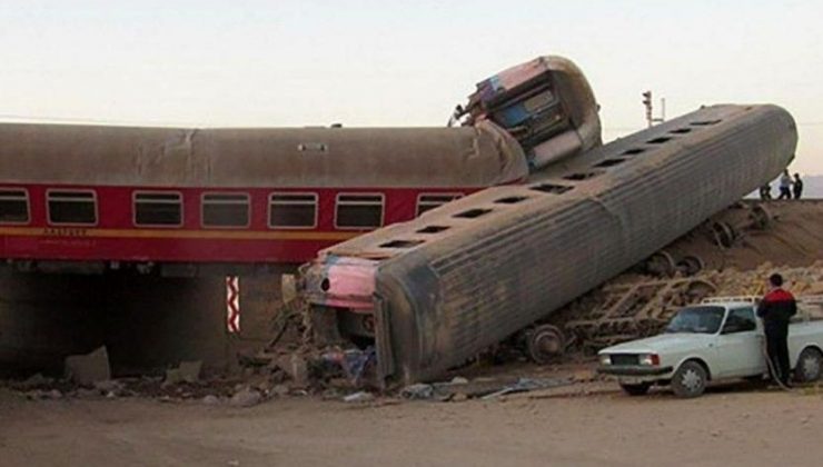 İran’da yolcu treni raydan çıktı: 17 kişi hayatını kaybetti