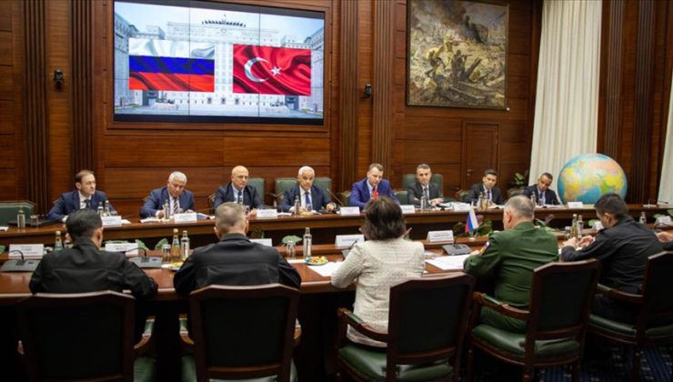 Türk ve Rus askeri heyetleri Moskova’da tahıl yüklü gemilerin Ukrayna’dan çıkışı konusunda anlaştı
