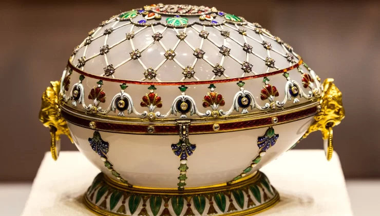Rus oligarka ait yatta ‘Faberge’ yumurtası bulundu! Paha biçilemiyor