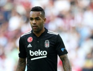 Beşiktaş’ta Alex Teixeira ile yollar ayrıldı