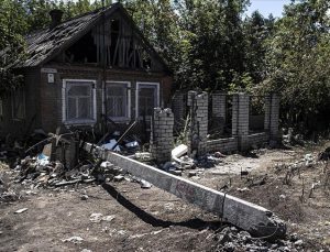 Ukrayna’da Rus saldırılarının yoğunlaştığı Slavyansk şehrinde sivil tahliyeler artıyor