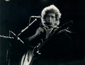 Bob Dylan’ın 12 yaşındaki bir çocuğa istismarda bulunmakla suçlandığı dava düşürüldü