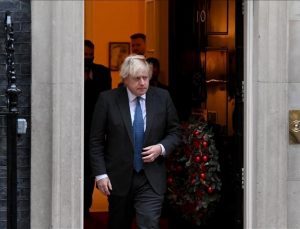 İngiltere Başbakanı Johnson’dan istifa açıklaması