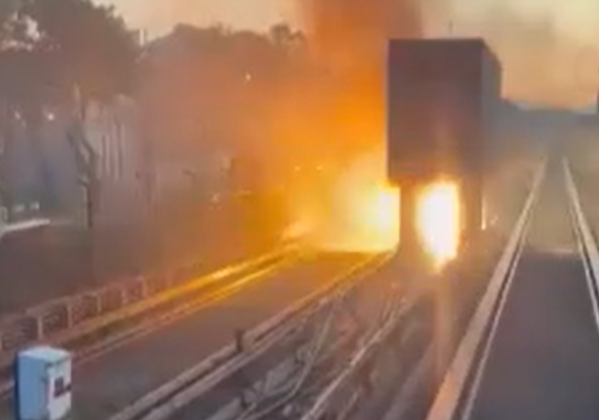 Meksika’da metro hattında patlama: Bin 400 yolcu tahliye edildi