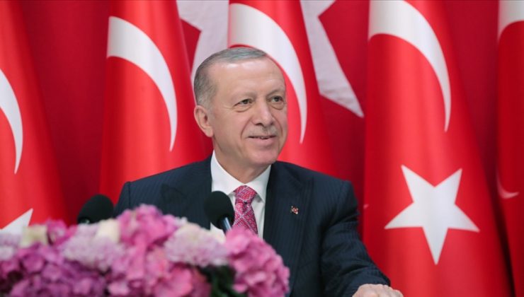 Cumhurbaşkanı Erdoğan, asgari ücretin net 5.500 TL olduğunu açıkladı