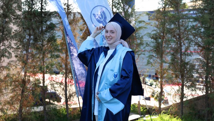 Yaşar Üniversitesi’nde mezuniyet heyecanı, birinci Hollanda’dan