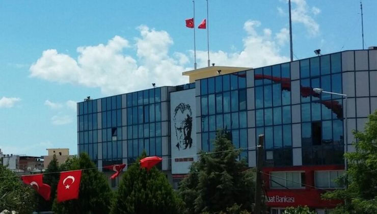 İzmir Menderes Belediyesi’ne yolsuzluk operasyonu