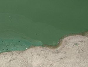 Sazlıdere Barajı’nda endişelendiren görüntü