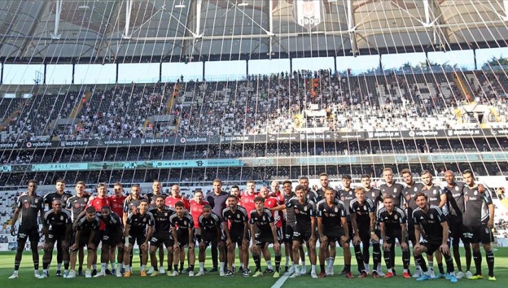 Beşiktaş yıllar sonra yeni sezonu taraftarlarıyla birlikte açtı