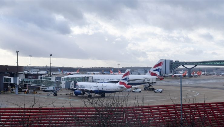 İngiltere’de aşırı sıcaklar Luton Havalimanı’ndaki pistte tahribata yol açtı