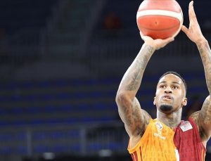 Galatasaray Nef yıldız basketbolcusunu bırakmadı