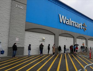 ABD’li perakende devlerinden Walmart enflasyon nedeniyle kar tahminlerini düşürdü