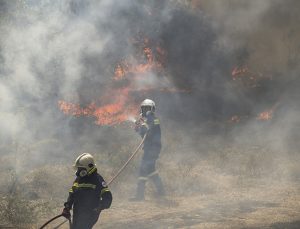 Yunanistan’da orman yangınları devam ediyor