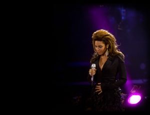Beyonce, tepkilerin üzerine yeni şarkısını tekrar kaydedecek