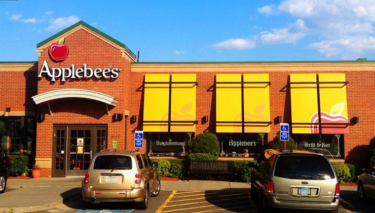 Zenginler de Applebee’s ve IHOP’da yemek yemeye başladı