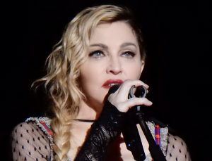 Madonna hastaneden taburcu edildi