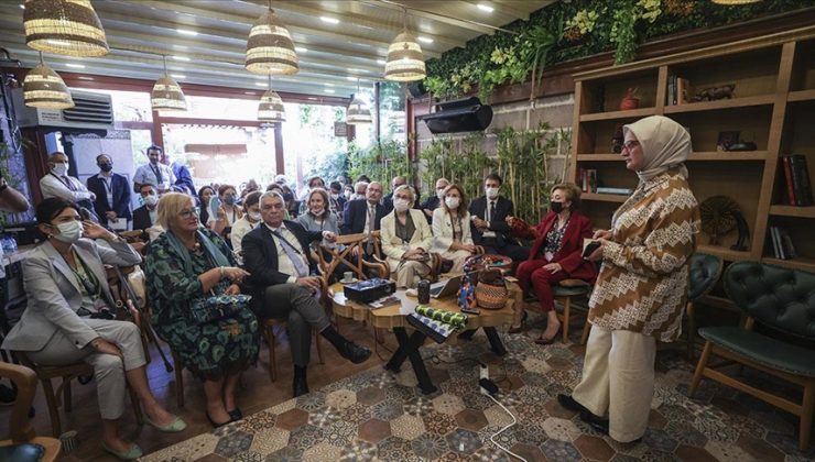 Türkiye’nin Afrika büyükelçileri Afrika Evi’ni ziyaret etti