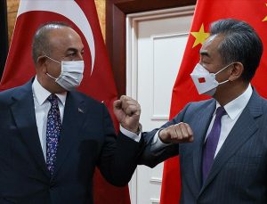 Dışişleri Bakanı Çavuşoğlu, Çinli mevkidaşı Vang ile görüştü
