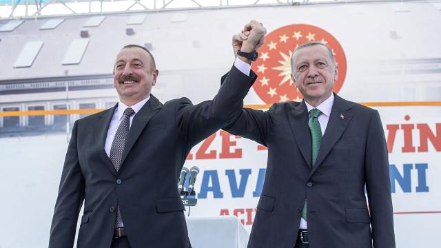 Cumhurbaşkanı Erdoğan Aliyev ile görüştü