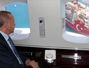Cumhurbaşkanı Erdoğan, Abdülhamid Han Sondaj Gemisi’nde incelemelerde bulundu