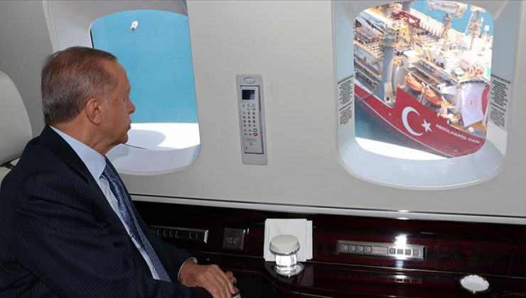 Cumhurbaşkanı Erdoğan, Abdülhamid Han Sondaj Gemisi’nde incelemelerde bulundu