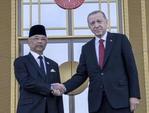 Cumhurbaşkanı Erdoğan, Malezya Kralı Sultan Abdullah Şah’ı resmi törenle karşıladı