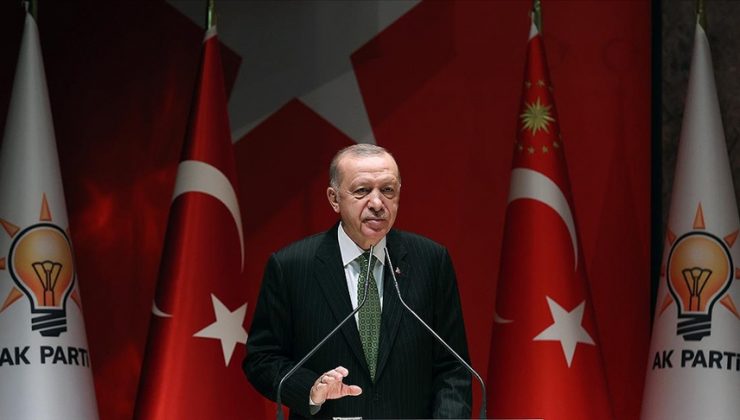 Cumhurbaşkanı Erdoğan: Millete tepeden bakan CHP zihniyeti yerinde sayıyor