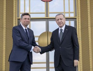 Cumhurbaşkanı Erdoğan, Slovenya Cumhurbaşkanı Pahor’u resmi törenle karşıladı