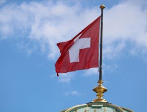 İsviçre’de ‘Erdoğan’ı öldürün’ pankartı davasında beraat kararı