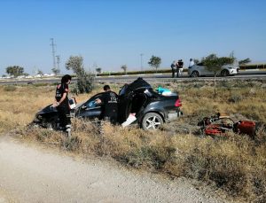 Konya’da otomobil tıra çarptı: 3 ölü, 1 yaralı
